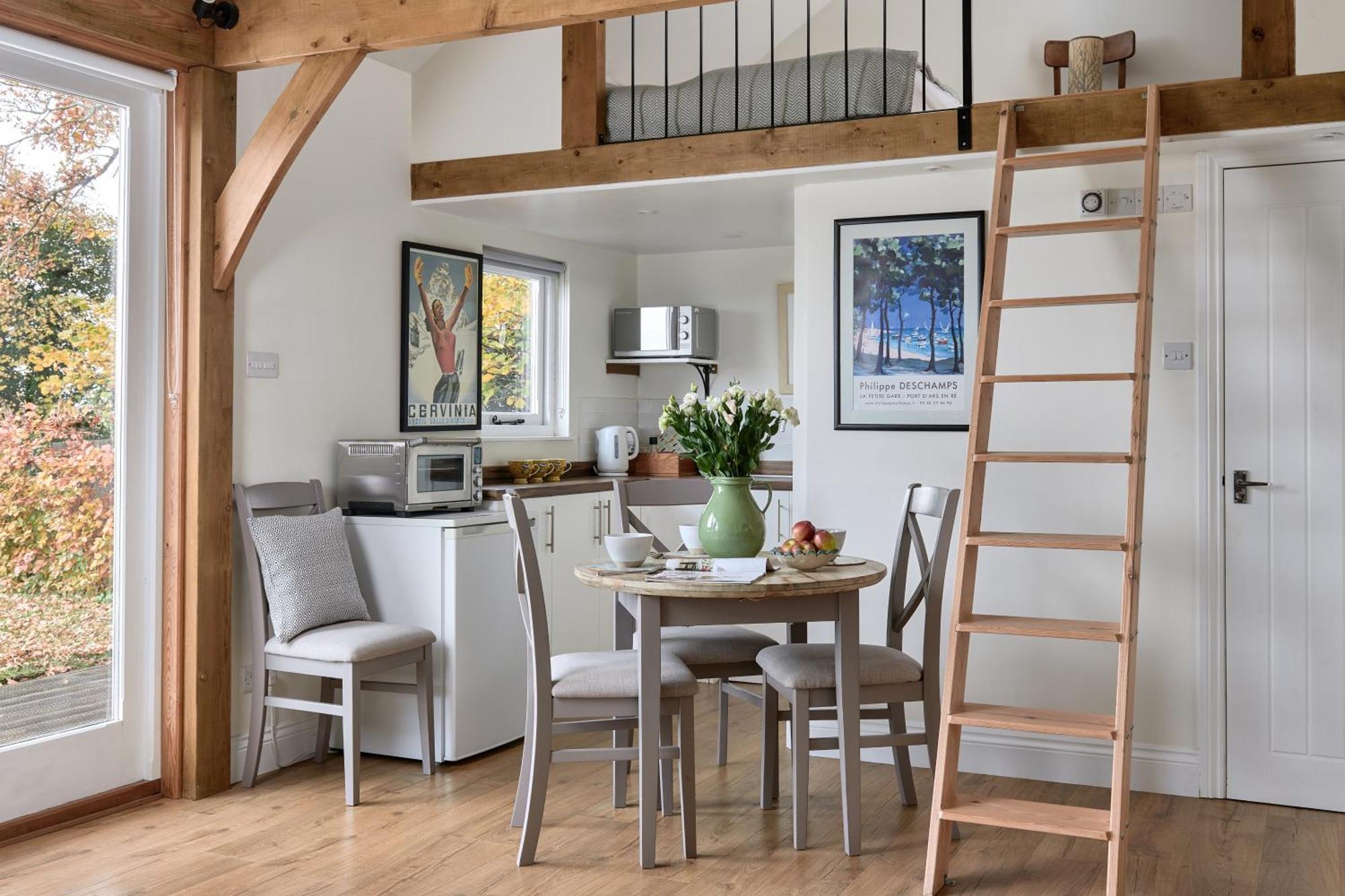 Stunning Cabin With Incredible Views Near Goodwood Rogate Exterior photo